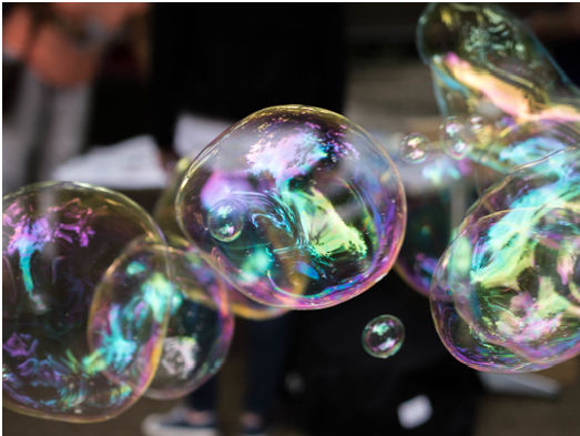 Giant bubbles from machine